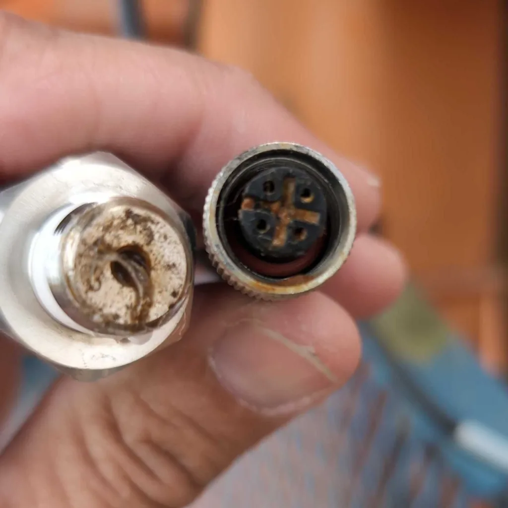 Broken pressure transducer. Image of a broken pressure transducer.